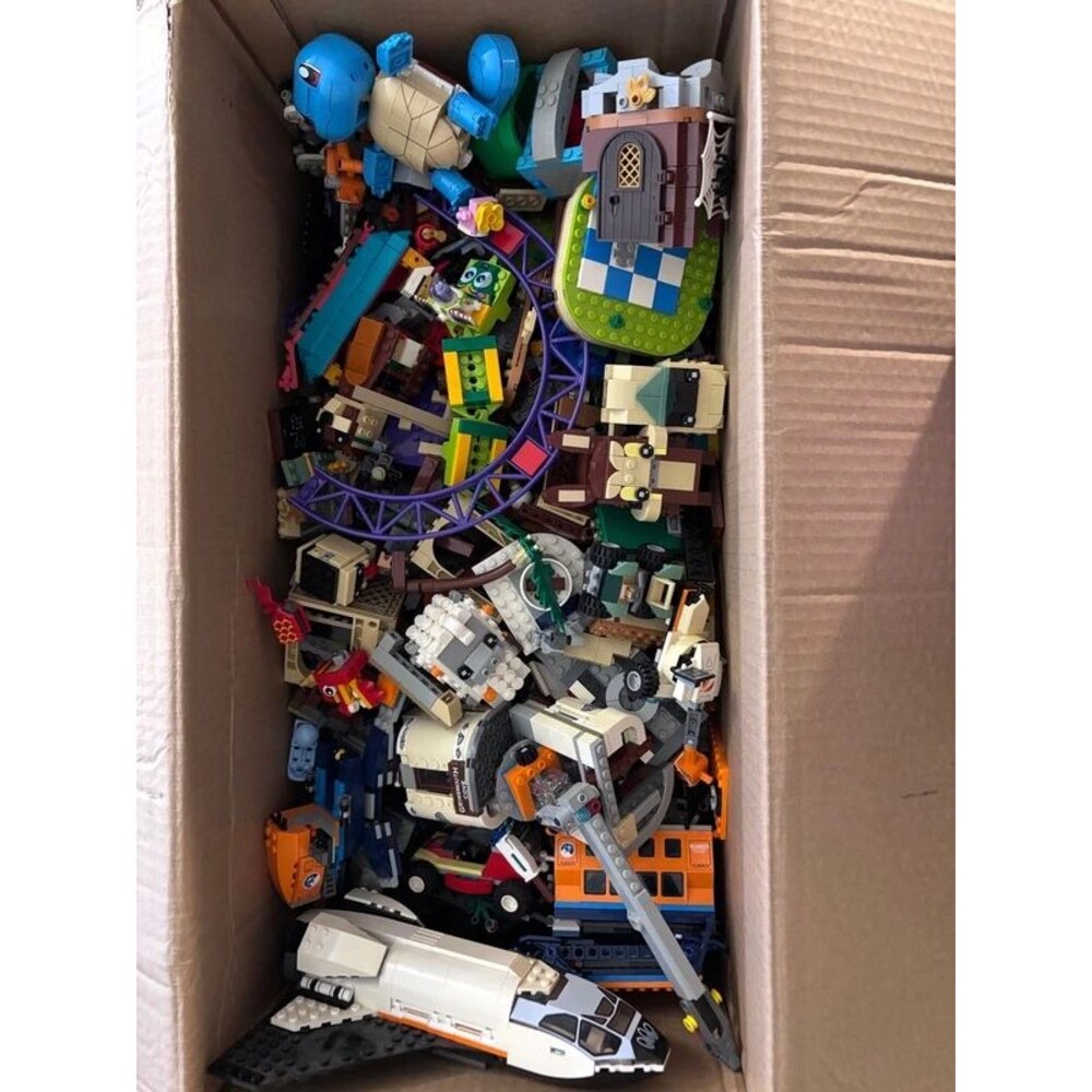 Large Lego Lot (more than 10 pounds) contains Marvel, Harry Potter, Marvel, City